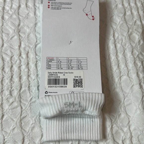 Lululemon Daily Stride Ribbed Comfort Crew Socks - Picture 8 of 8